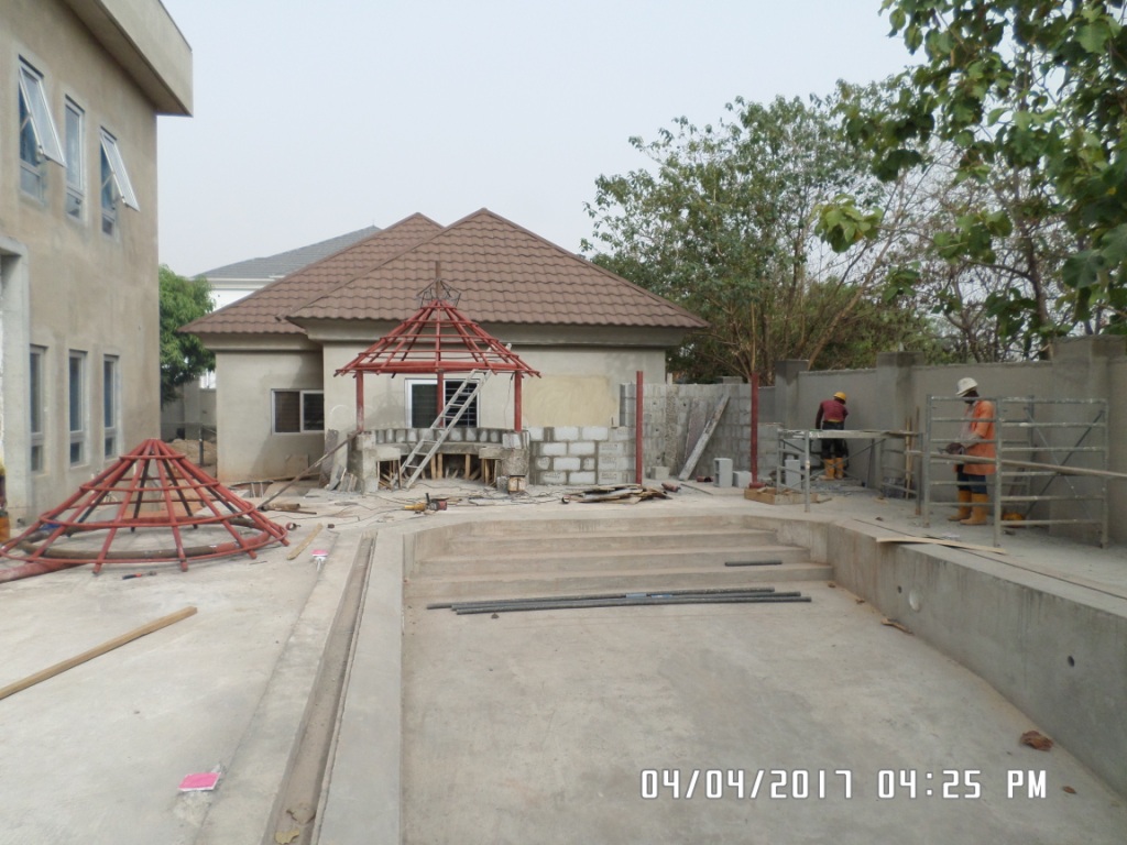 Custom Round Metallic Hut Roof Fabrication