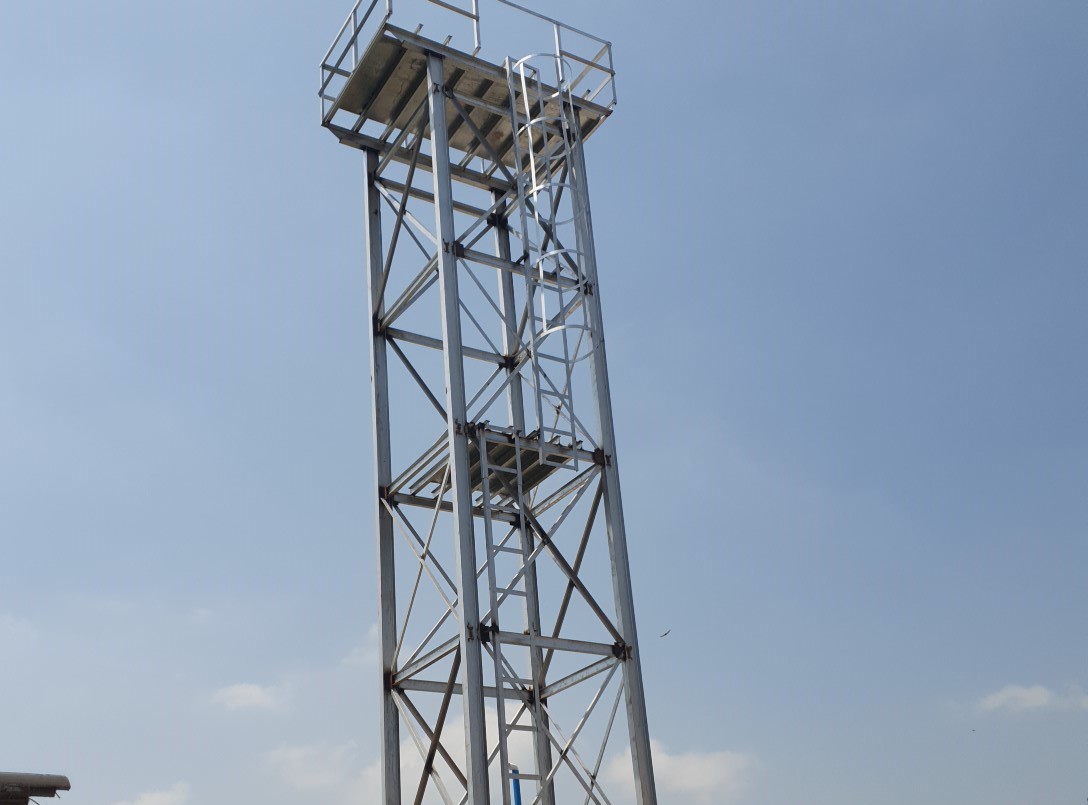 Galvanized Steel Observation Tower with Multi-Level Platforms