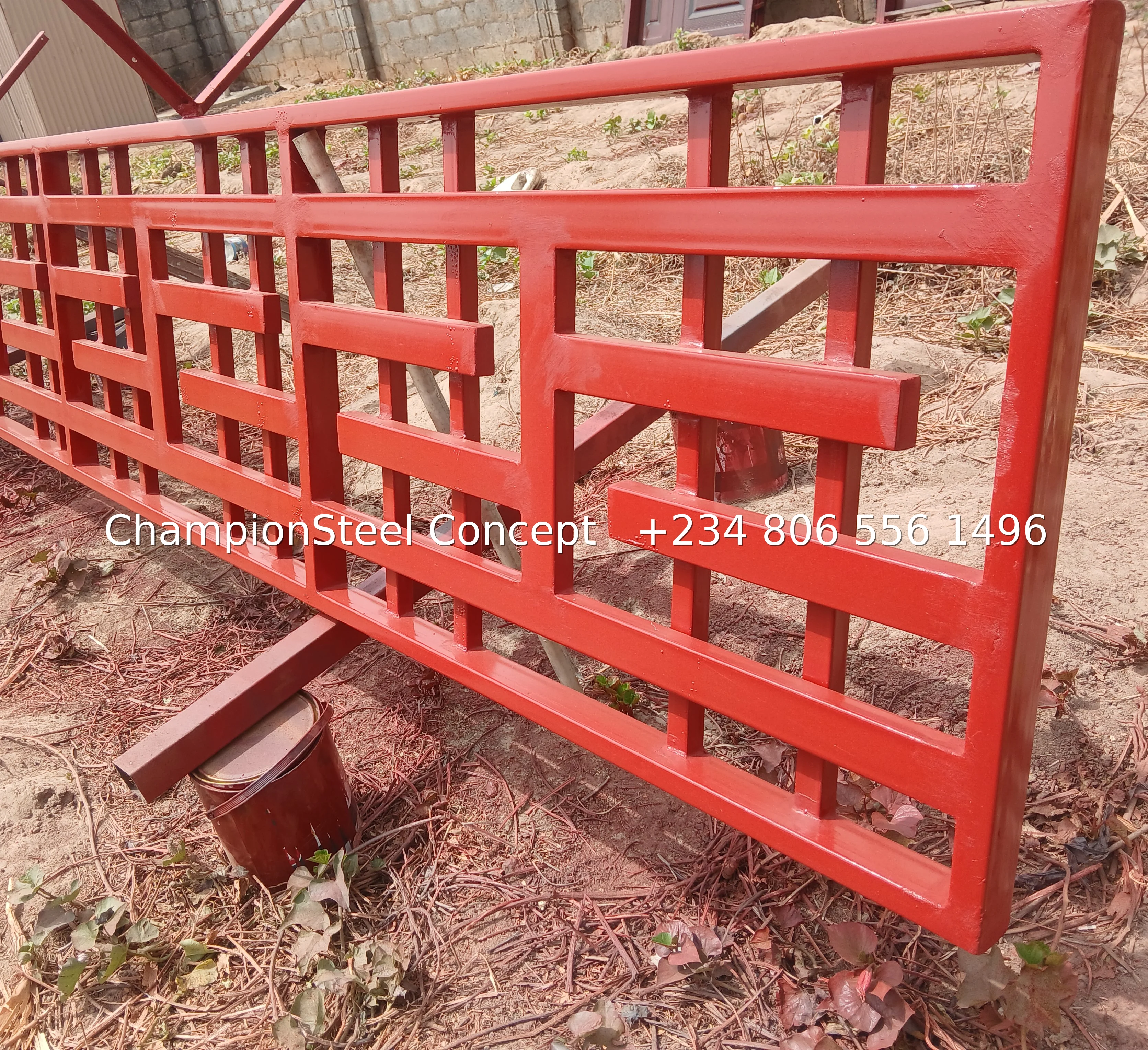 Heavy Duty Red Powder-Coated Steel Grid Railing Panel – Decorative Welded Balustrade